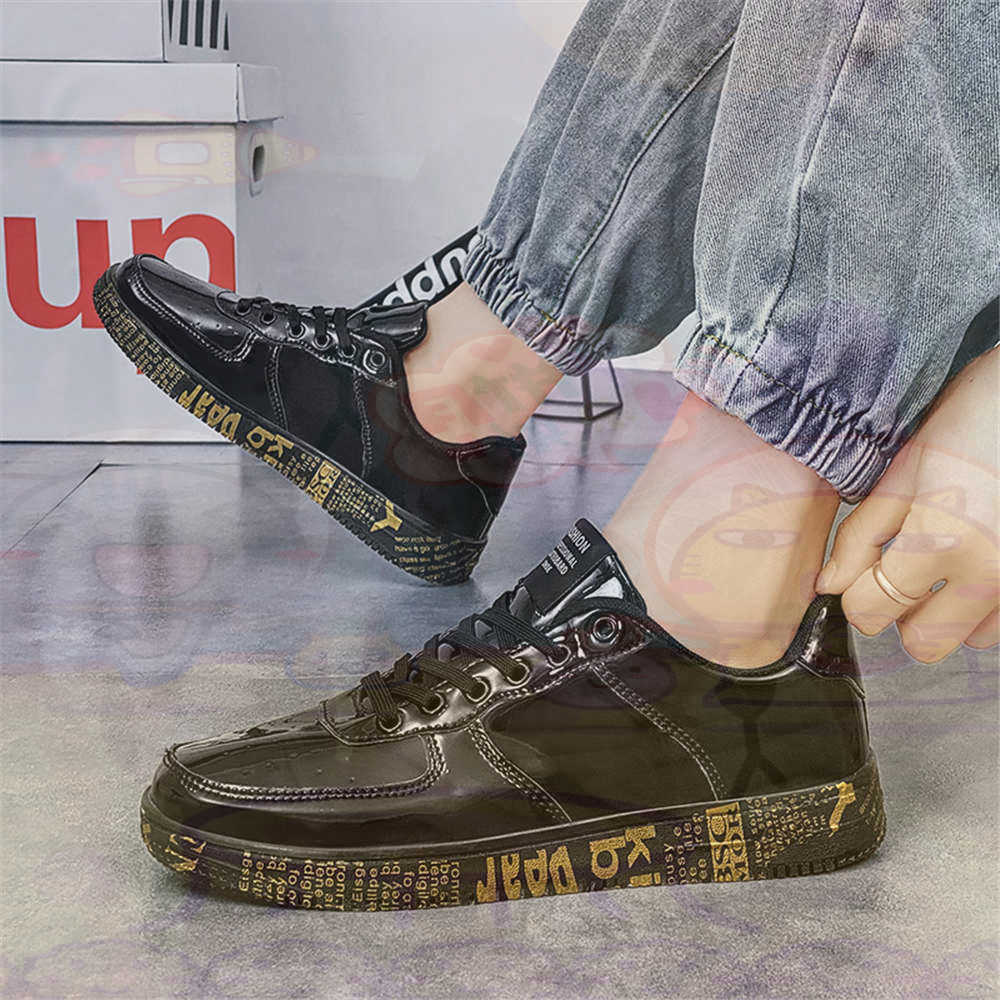 Round Foot Size 45 Sneakers Wh - đánh giá và giá Streetwear Brand Golf